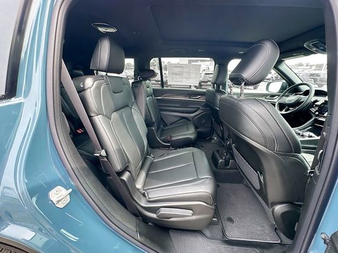 New 2026 Jeep Grand Cherokee L Limited AWD/4WD image 36