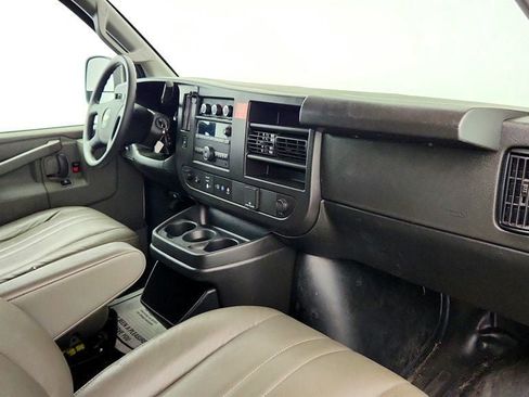 Used 2024 Chevrolet Express 3500 Extended RWD image 23