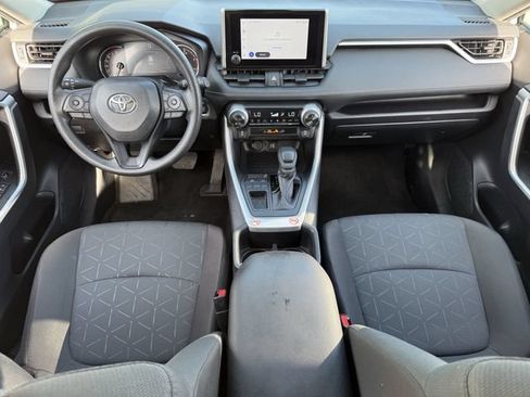 Used 2025 Toyota RAV4 XLE FWD image 11