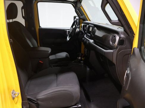 Used 2021 Jeep Wrangler Unlimited Sahara image 24