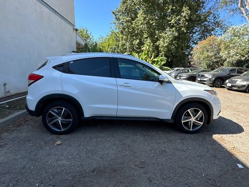 Used 2021 Honda HR-V EX image 4
