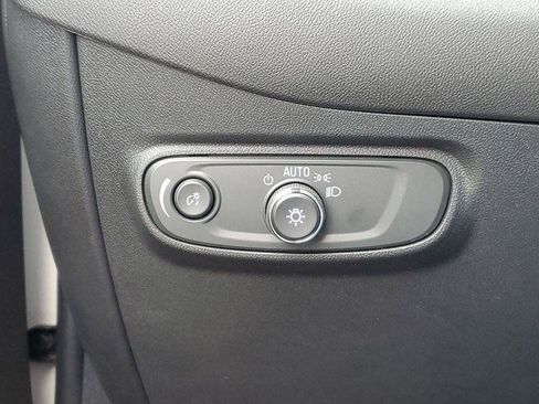 Used 2024 Chevrolet Equinox LT image 7