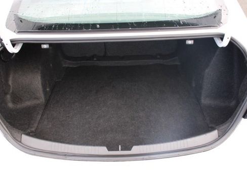 Used 2022 Chevrolet Malibu LT image 24