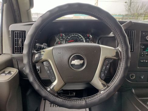 Used 2017 Chevrolet Express 2500 LS image 38