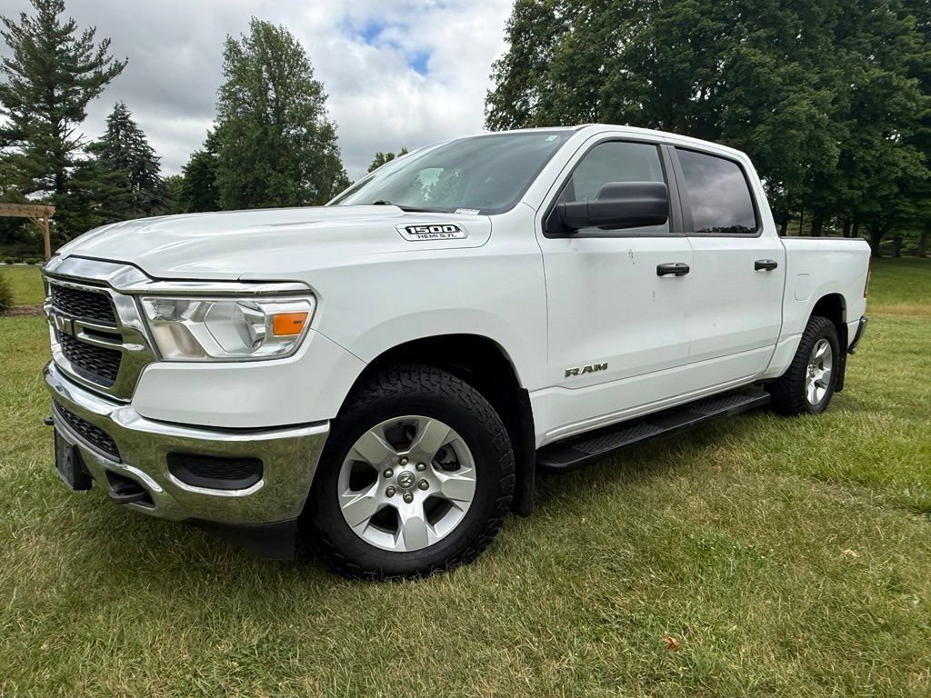 Used 2019 RAM 1500 Tradesman w/ SXT Appearance Group AWD/4WD image 7