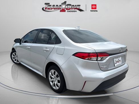 Used 2023 Toyota Corolla LE FWD image 5