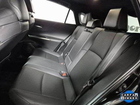 Used 2024 Toyota Venza Limited image 14