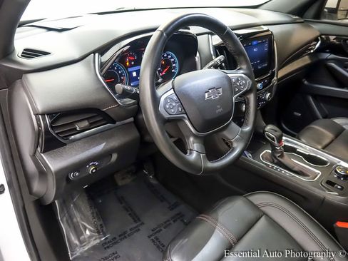 Used 2023 Chevrolet Traverse RS AWD/4WD image 11