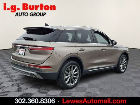 Used 2020 Lincoln Corsair AWD w/ Premium Package image 6