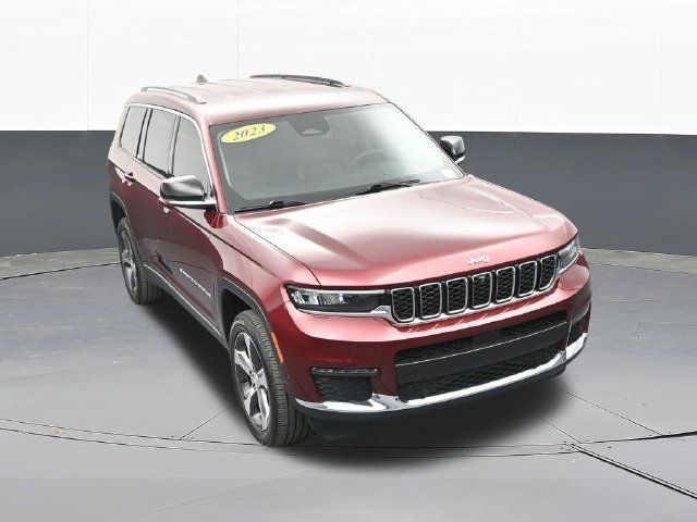 Used 2023 Jeep Grand Cherokee L Limited w/ Luxury Tech Group II AWD/4WD image 66