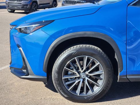 Used 2024 Lexus NX 350 Premium image 3
