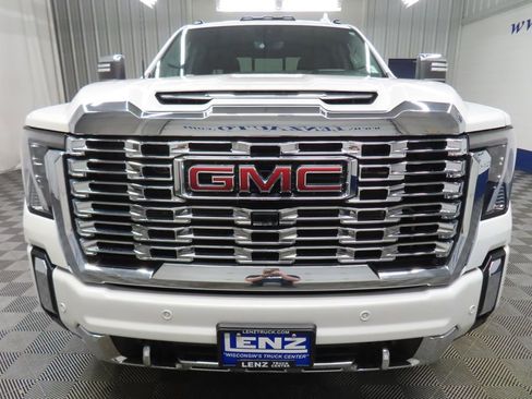 Used 2024 GMC Sierra 3500 Denali w/ Denali Reserve Package image 57