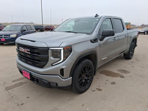 Used 2023 GMC Sierra 1500 Elevation image 4