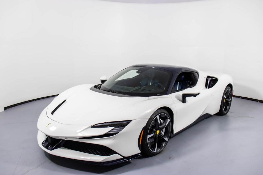 Certified 2022 Ferrari SF90 Spider AWD/4WD image 10