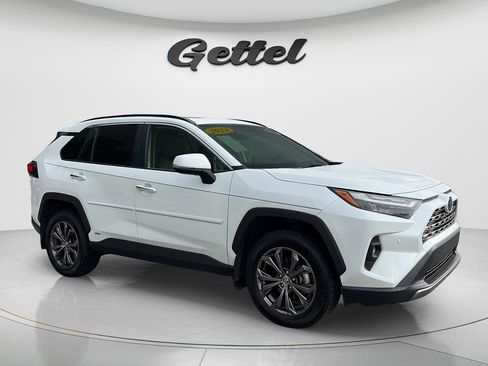 Used 2024 Toyota RAV4 Limited AWD/4WD image 4