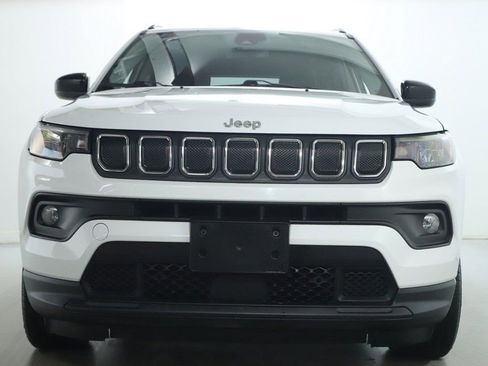 Used 2022 Jeep Compass Latitude AWD/4WD image 6