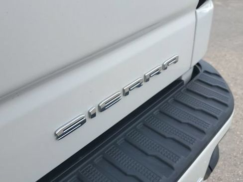 Used 2022 GMC Sierra 1500 Denali w/ Denali Reserve Package AWD/4WD image 28