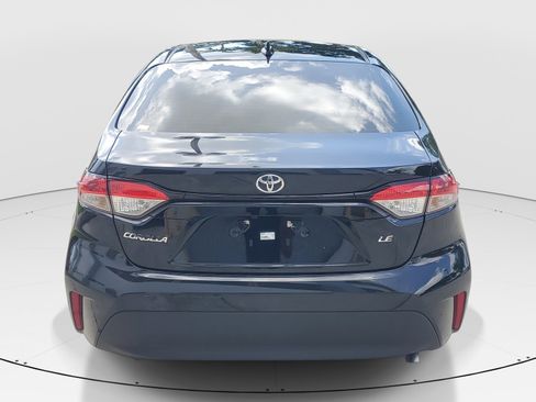 Used 2025 Toyota Corolla LE FWD image 4