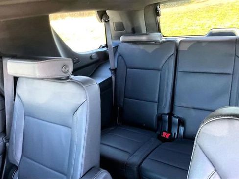 Used 2023 Chevrolet Tahoe Z71 w/ Luxury Package image 6