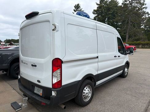 Used 2020 Ford Transit 250 Medium Roof AWD image 4