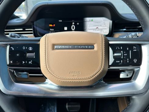 New 2026 Land Rover Range Rover SE image 17