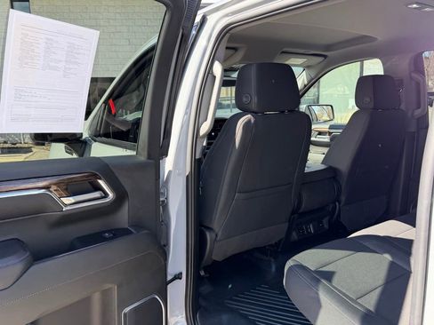 Used 2024 GMC Sierra 1500 Elevation image 12