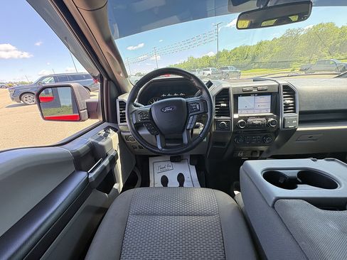 Used 2018 Ford F150 XLT w/ Equipment Group 302A Luxury AWD/4WD image 21