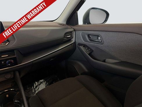Used 2023 Nissan Rogue S AWD/4WD image 22