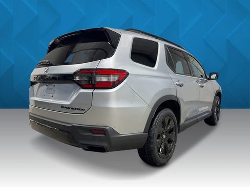 New 2026 Honda Pilot Black Edition image 5