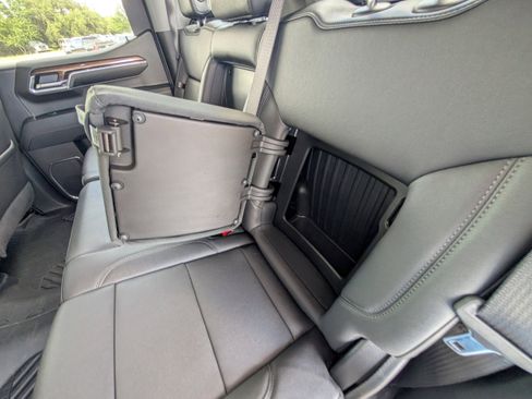 Used 2024 Chevrolet Silverado 1500 LT Trail Boss w/ Convenience Package II image 19