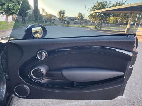 Used 2013 MINI Cooper S image 25