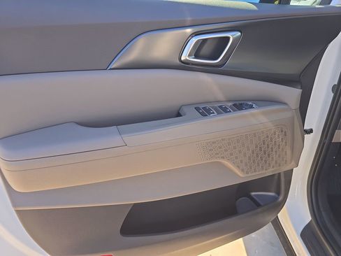 New 2026 Kia Carnival image 17