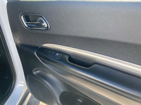 Used 2014 Dodge Durango SXT image 24