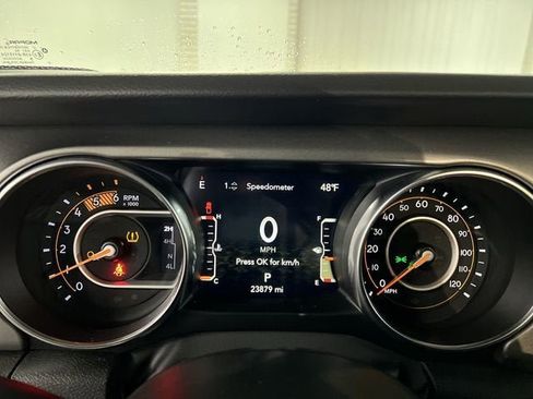 Used 2023 Jeep Gladiator Sport image 12