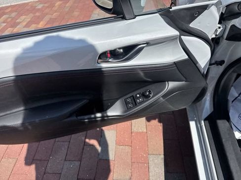 Used 2019 MAZDA MX-5 Miata RF Grand Touring w/ GT-S Package RWD image 11