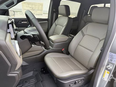 New 2026 Chevrolet Colorado ZR2 w/ Technology Package AWD/4WD image 11