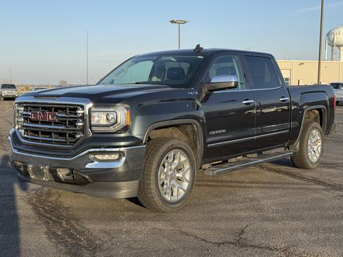 Used 2017 GMC Sierra 1500 SLT w/ SLT Premium Package image 7