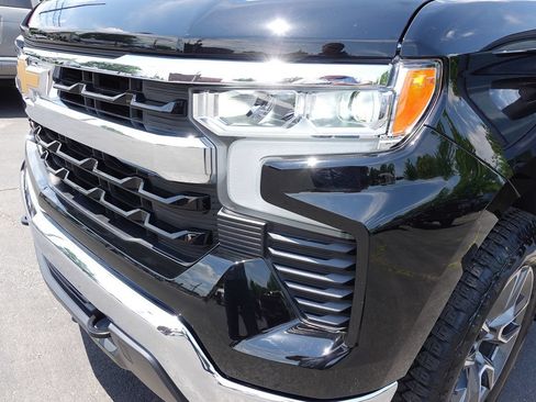 Used 2024 Chevrolet Silverado 1500 LT AWD/4WD image 56