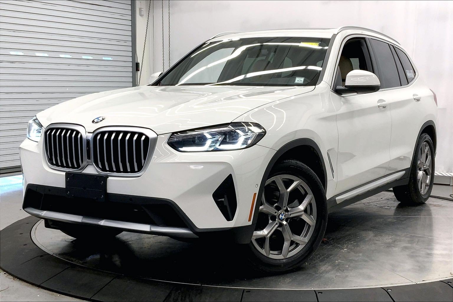 Used 2024 BMW X3 xDrive30i w/ Convenience Package AWD/4WD image 1