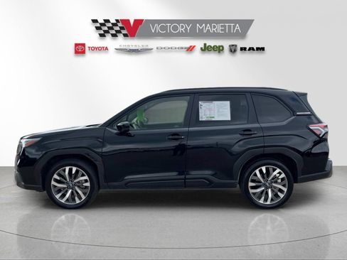 Used 2025 Subaru Forester Touring AWD/4WD image 2