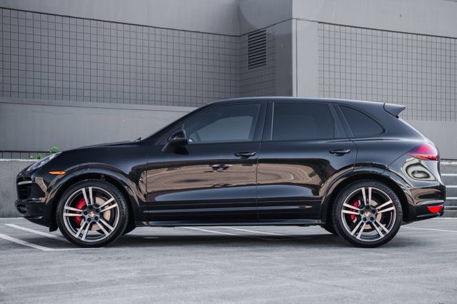 Used 2014 Porsche Cayenne GTS AWD/4WD image 10