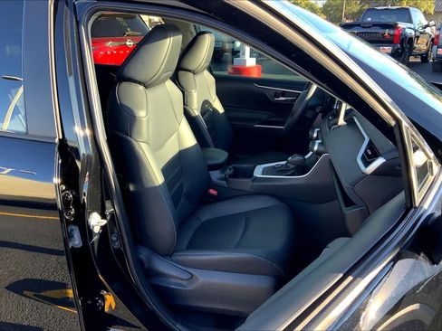 Used 2024 Toyota RAV4 XLE Premium image 15