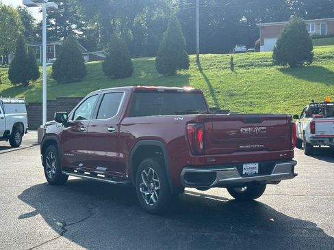 Used 2022 GMC Sierra 1500 SLT w/ SLT Premium Package AWD/4WD image 5
