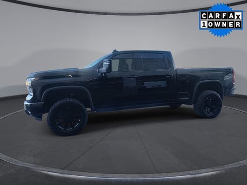 Used 2024 Chevrolet Silverado 3500 LTZ w/ LTZ Plus Package image 11