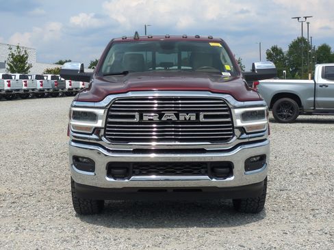Used 2022 RAM 2500 Laramie AWD/4WD image 3