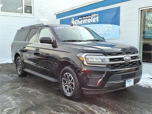 Used 2024 Ford Expedition Max XLT image 1