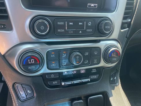 Used 2019 Chevrolet Suburban LT AWD/4WD image 24