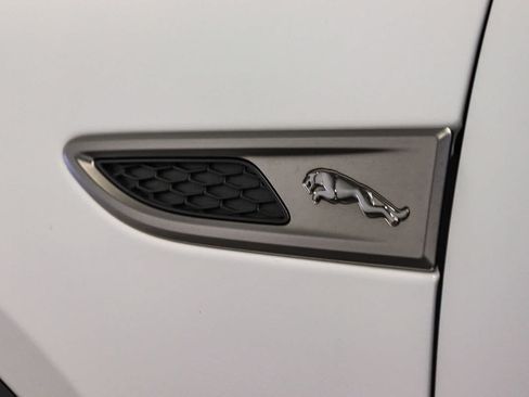 Used 2022 Jaguar E-PACE SE AWD/4WD image 12