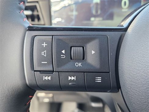 New 2026 Nissan Kicks SR image 25