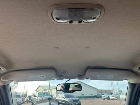 Used 2010 Chevrolet Colorado LT image 25